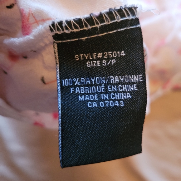 Flamingo print blouse - size small - Picture 5 of 7